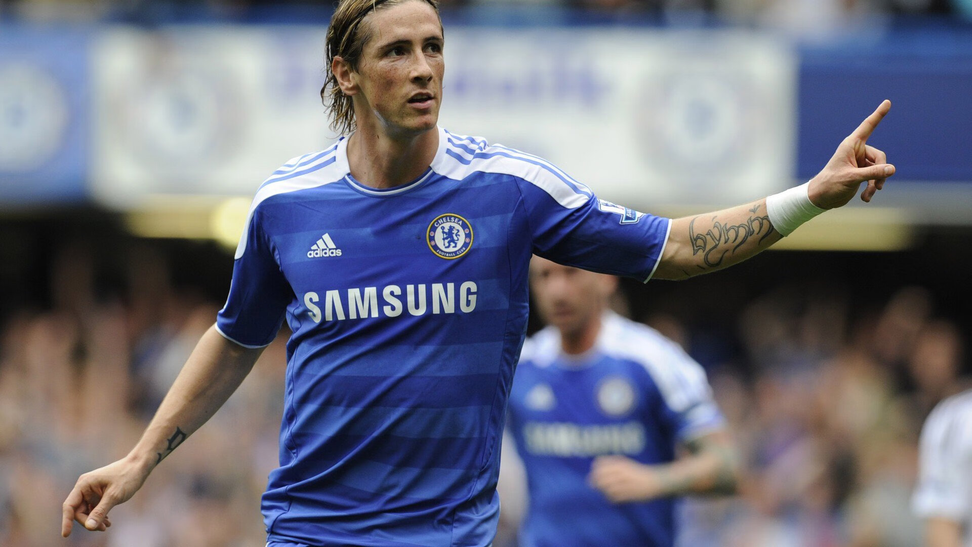 败北之夜，一颗新星与一支王朝的曙光同时降临，败北之夜——新星的诞生与王朝的崛起